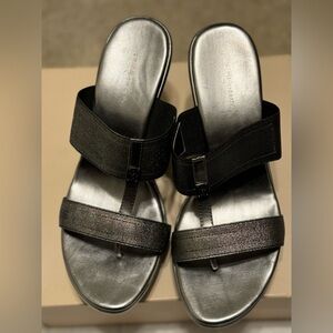 BCBG Women wedge slides platinum / Silver